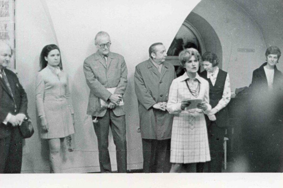 zleva P. Tausk, Jana Vránová, Vilém Reichmann, Dalibor Chatrný, Alena Konečná, Nina Dvořáková